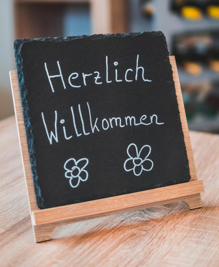 Ferienwohnung "Schoene Aussicht" Reil Buitenkant foto