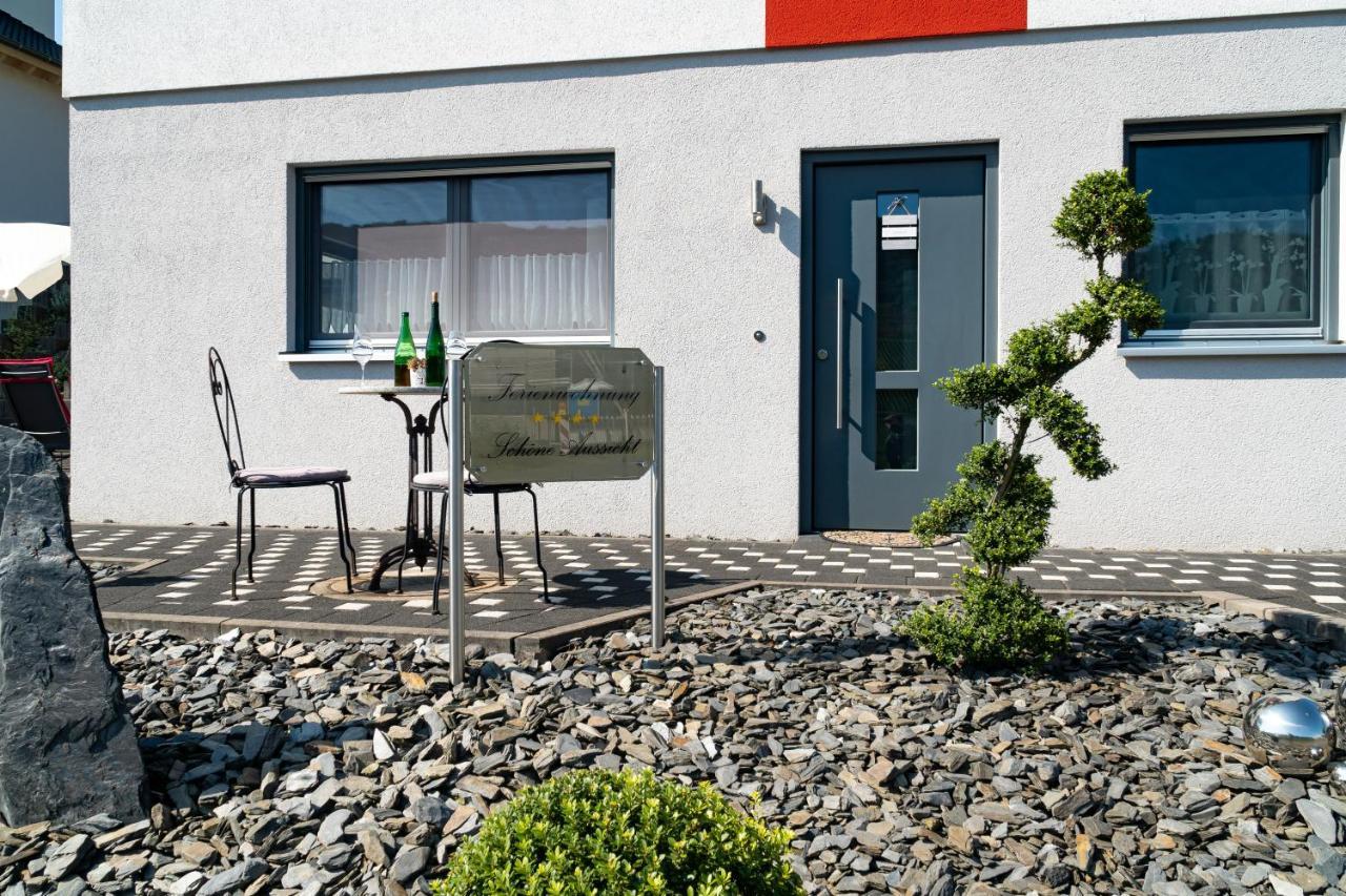 Ferienwohnung "Schoene Aussicht" Reil Buitenkant foto